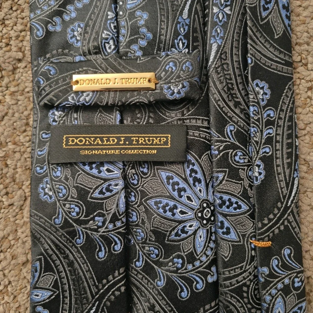 Donald J. Trump  Lot of 3 Ties Men 3‎ Silk Signature Collection President